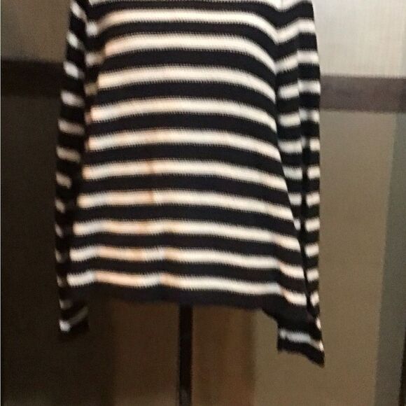 Old Navy White and Black Striped Sweater Large - Picture 10 of 12
